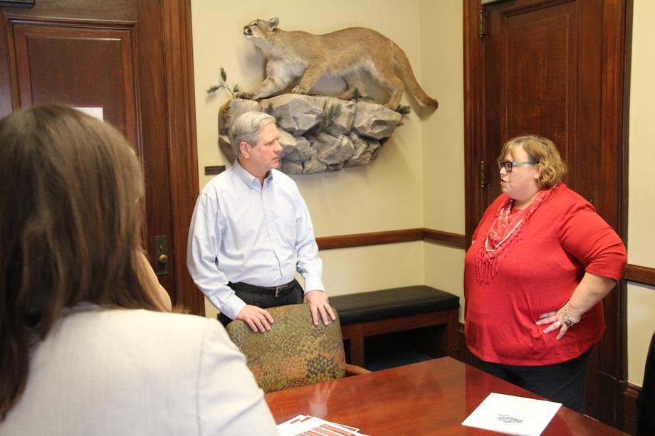 February 2019 - Senator Hoeven meets with the North Dakota state librarian.